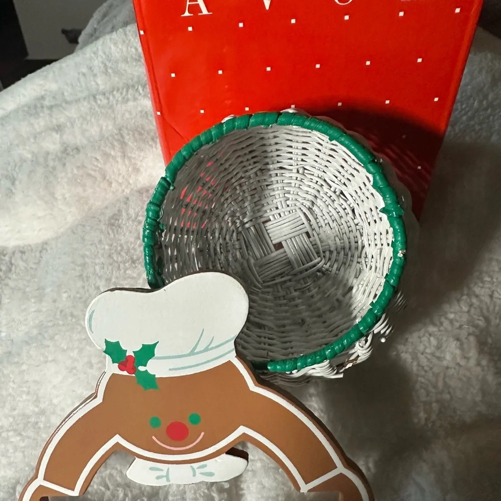 Avon Red Holiday Wicker Basket